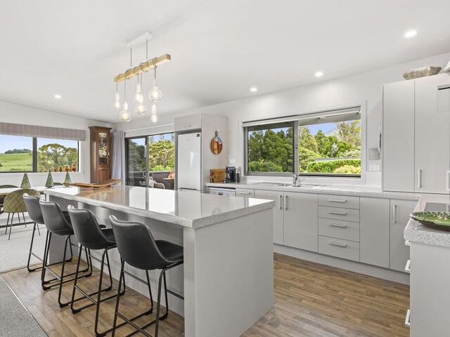 Raglan home