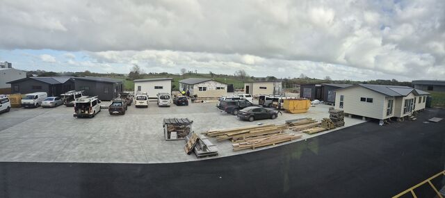 FULL TRANSPORTABLE YARD!