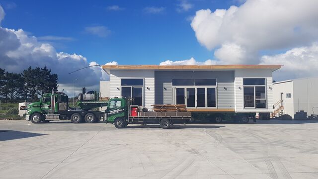 HEADING OUT TO WAIKINO