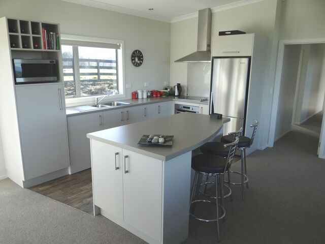 Kiwi 3 Kitchen